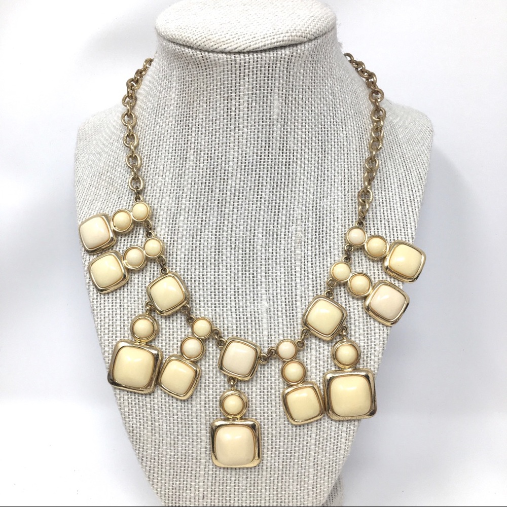 Monet Ivory color choker